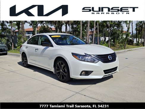 Used 2018 Nissan Altima 2.5 SR w/ SR Midnight Edition image 1