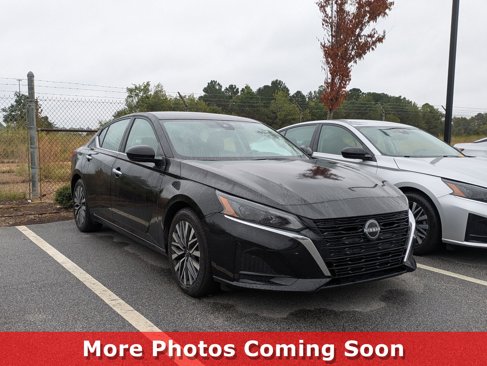 Certified 2024 Nissan Altima 2.5 SV image 1