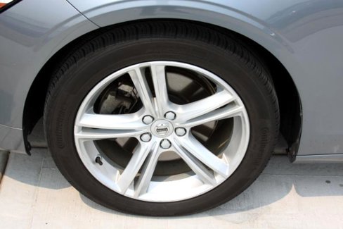 Used 2018 Volvo S90 T5 Momentum w/ Convenience Package image 38