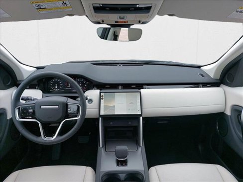 New 2025 Land Rover Discovery Sport S image 9