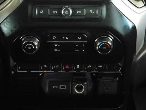 Used 2021 Chevrolet Silverado 1500 Custom image 15