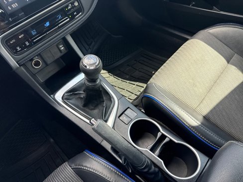 Used 2017 Toyota Corolla SE image 20