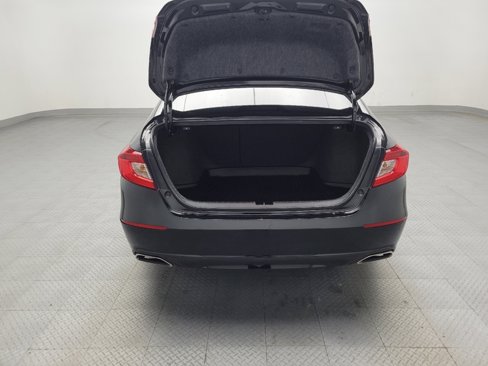 Used 2018 Honda Accord Sport image 29