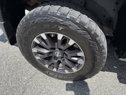 Used 2018 Nissan Titan PRO-4X w/ Pro-4x Convenience Package image 22