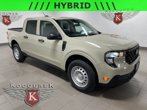 New 2025 Ford Maverick XL image 1