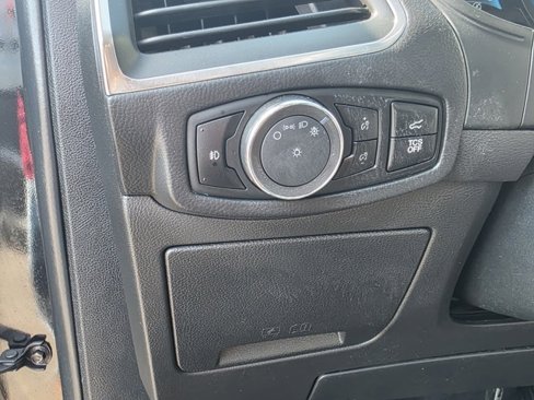 Used 2024 Ford Edge Titanium image 20