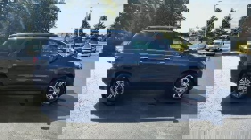 Certified 2015 GMC Acadia SLT w/ Open Road Package image 9
