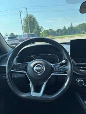 Used 2024 Nissan Altima 2.5 SV image 13