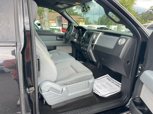 Used 2013 Ford F150 XLT w/ XLT Chrome Pkg image 16