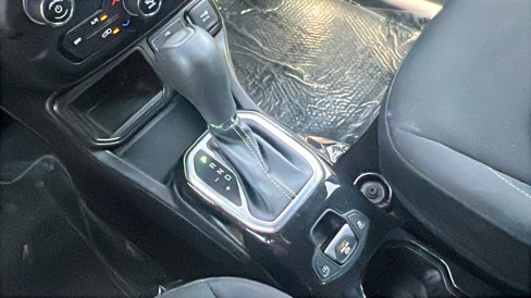 Used 2021 Jeep Renegade Latitude image 27
