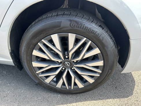 Used 2024 Nissan Altima 2.5 SV image 22