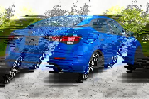 Used 2025 Nissan Sentra SV w/ SV Premium Package image 13