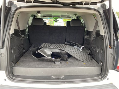 Used 2018 GMC Yukon SLE w/ Convenience Package image 5