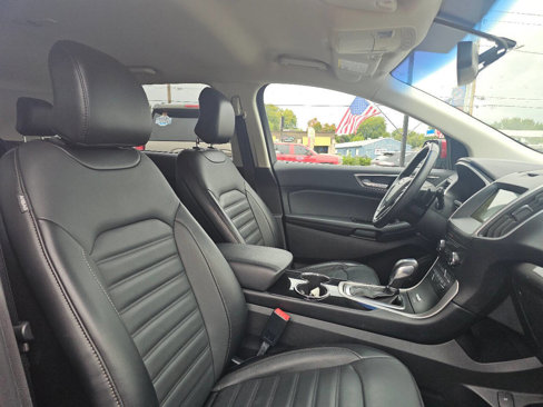 Used 2017 Ford Edge SEL w/ Equipment Group 201A image 23