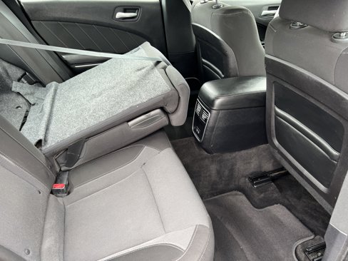 Used 2015 Dodge Charger SXT image 21