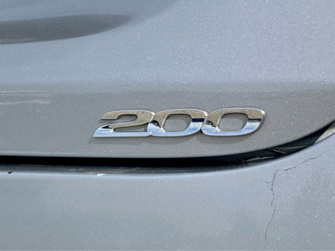 Used 2015 Chrysler 200 Limited w/ Convenience Group image 22