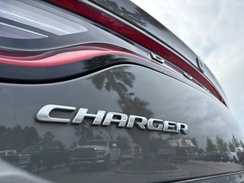 Used 2023 Dodge Charger SXT image 9
