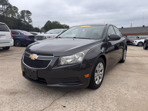Used 2014 Chevrolet Cruze LS image 1