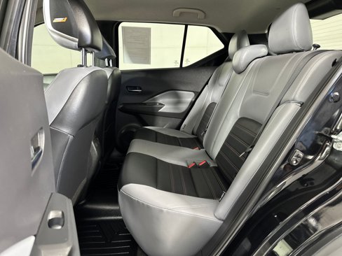 Used 2023 Nissan Kicks SR w/ SR Premium Package image 12