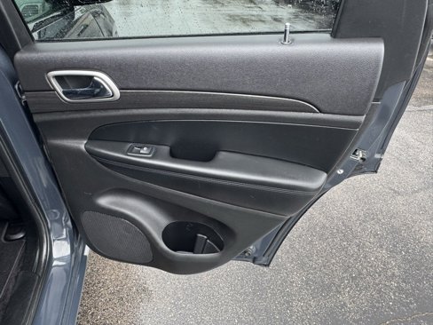 Used 2018 Jeep Grand Cherokee Altitude image 37