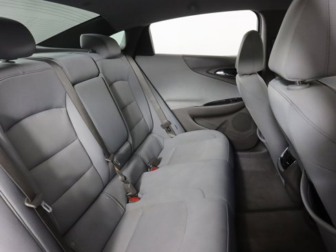 Used 2020 Chevrolet Malibu LT image 30