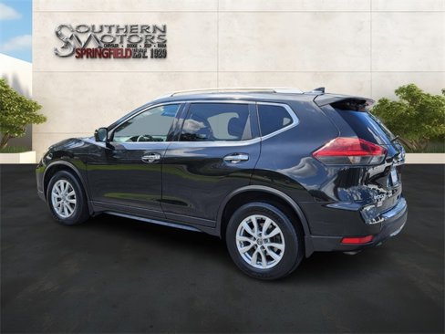 Used 2018 Nissan Rogue SV w/ Premium Package image 3