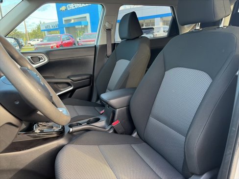 Used 2024 Kia Soul S image 9