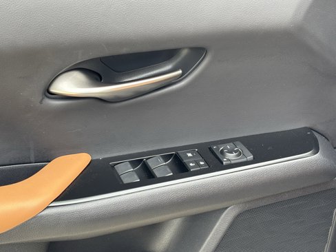 Used 2022 Lexus UX 250h w/ Premium Package image 14