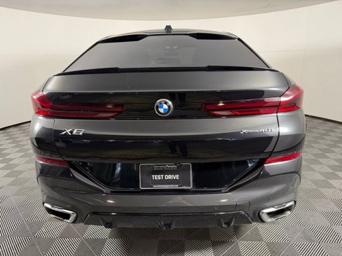 Used 2024 BMW X6 xDrive40i w/ Premium Package image 6