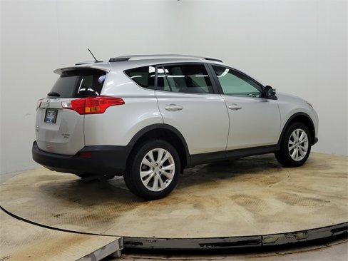 Used 2015 Toyota RAV4 Limited image 5