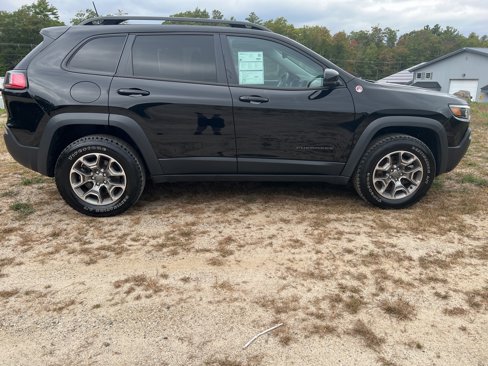 Used 2022 Jeep Cherokee Trailhawk w/ Sound & Nav Group image 9