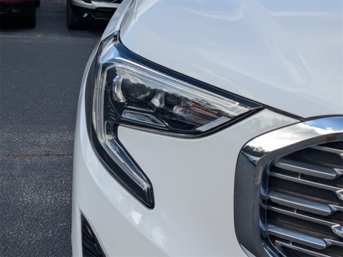 Used 2019 GMC Terrain Denali w/ Advanced Safety Package image 10