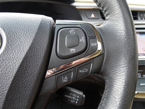 Used 2018 Toyota Avalon XLE Premium image 22