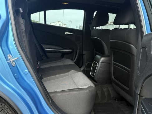 Used 2015 Dodge Charger SXT w/ Driver Confidence Group image 25