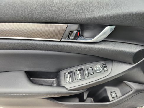 Certified 2022 Honda Accord Sport image 16