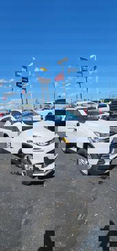 Used 2022 Chevrolet Trax LT w/ LT Convenience Package image 1