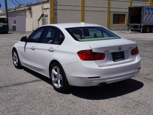 Used 2013 BMW 328i xDrive Sedan image 3