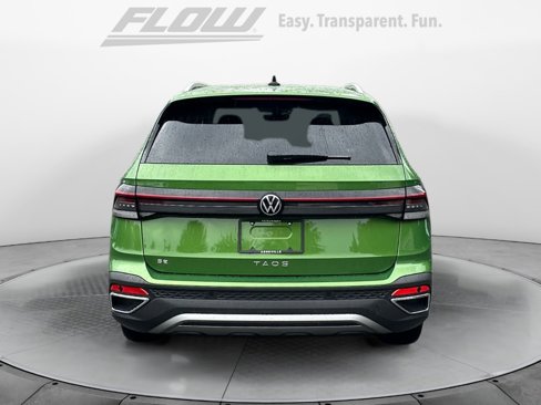 Used 2025 Volkswagen Taos SE image 7