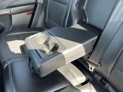 Used 2022 Ford Escape SEL w/ Technology Package image 11