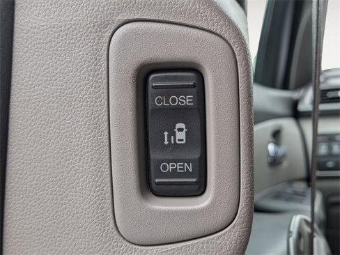 Used 2014 Honda Odyssey EX-L image 29