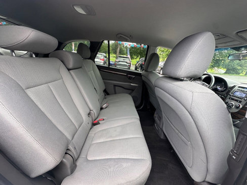 Used 2012 Hyundai Santa Fe GLS image 22