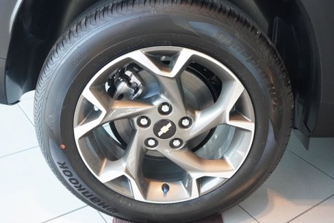New 2025 Chevrolet Trax LT w/ Driver Confidence Package image 6