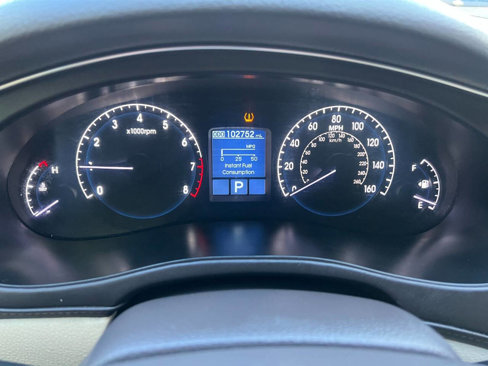 Used 2012 Hyundai Genesis 3.8 w/ Premium Pkg image 27