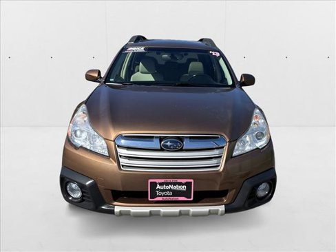 Used 2013 Subaru Outback 2.5i Limited image 2