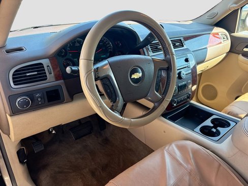 Used 2009 Chevrolet Avalanche LT w/ Convenience Package #1 image 9