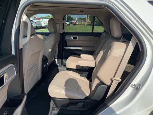 Used 2021 Ford Explorer Limited w/ Equipment Group 301A image 13
