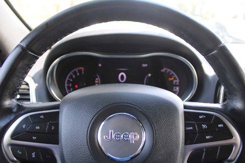 Used 2020 Jeep Grand Cherokee Altitude image 29