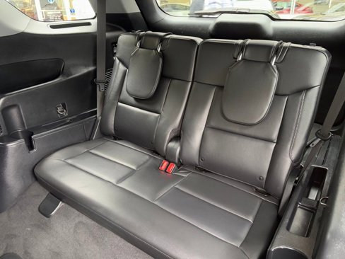 Used 2022 Ford Explorer Limited w/ Limited Technology Package image 27