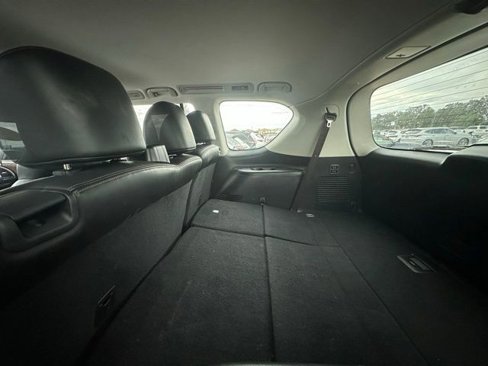 Used 2019 Nissan Armada SL w/ Premium Package image 10