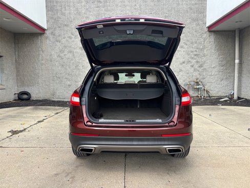 Used 2016 Lincoln MKX Reserve w/ Climate Package image 11